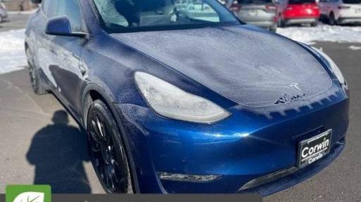 TESLA MODEL Y 2021 5YJYGDEE4MF073647 image